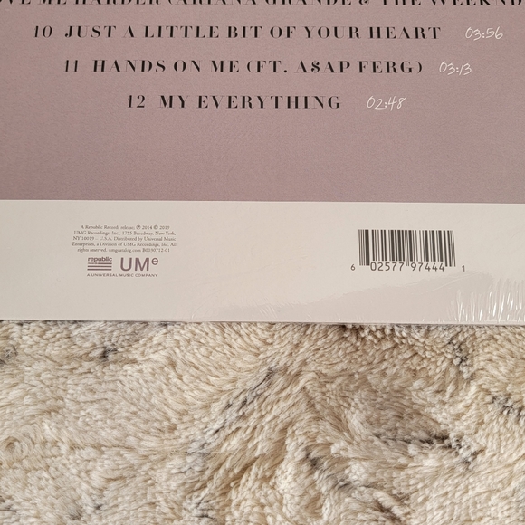 Ariana Grande - My Everything Black Vinyl LP - Picture 7 of 9